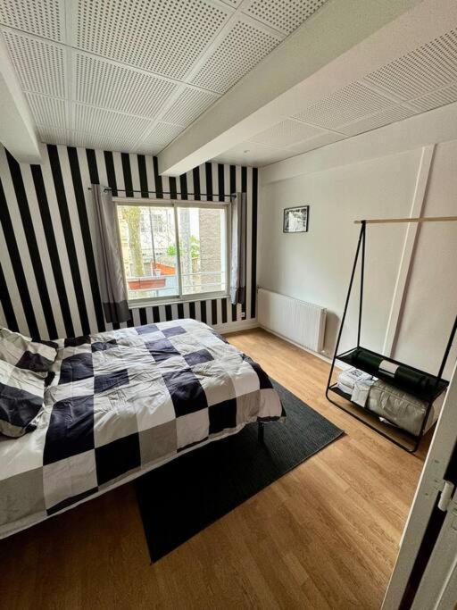 Experience Cinema Immersif Dans Appartement Renove Pres De Montmartre Paris Exterior foto